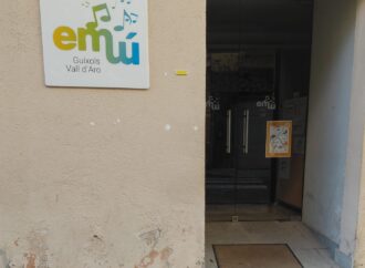 No és correcte estar pagant una matrícula cada curs